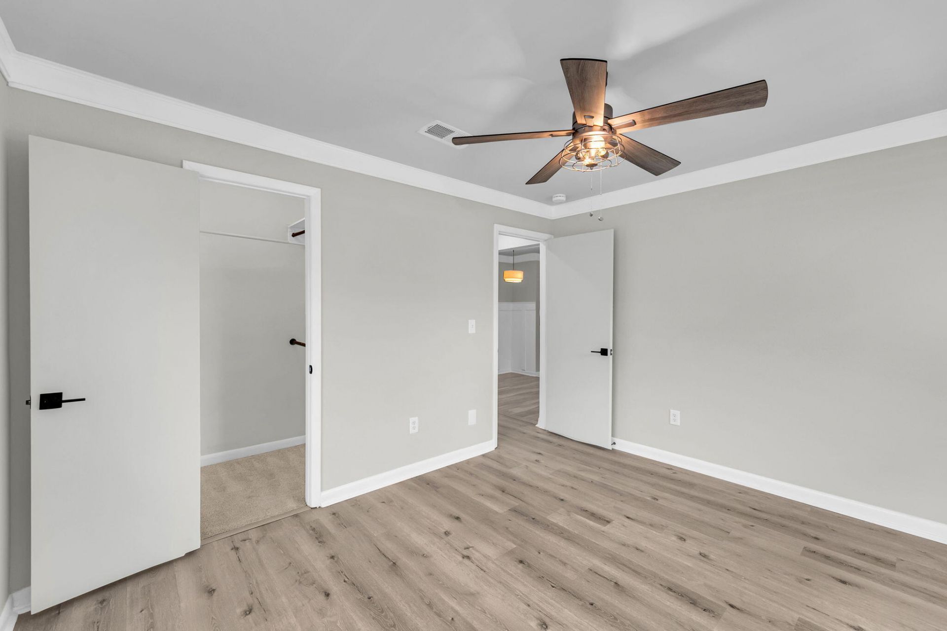 266 Alexandra Photo 18
