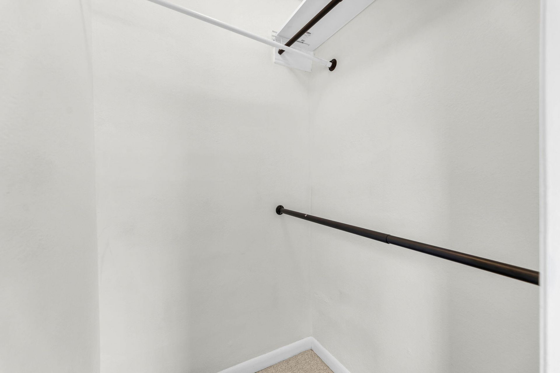 266 Alexandra Photo 19