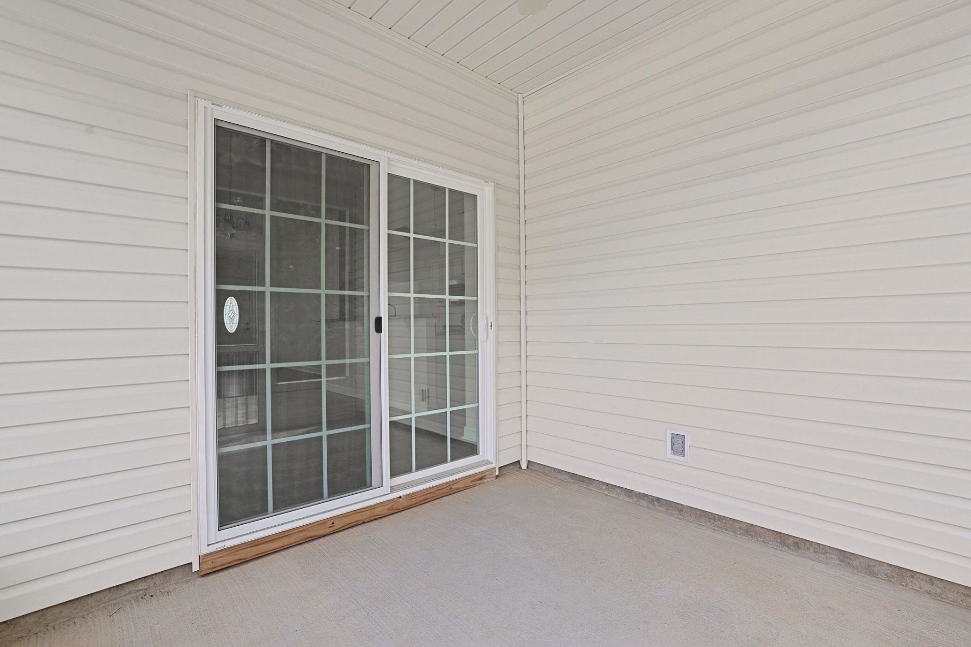 160 Palm Cove Circle Photo 26