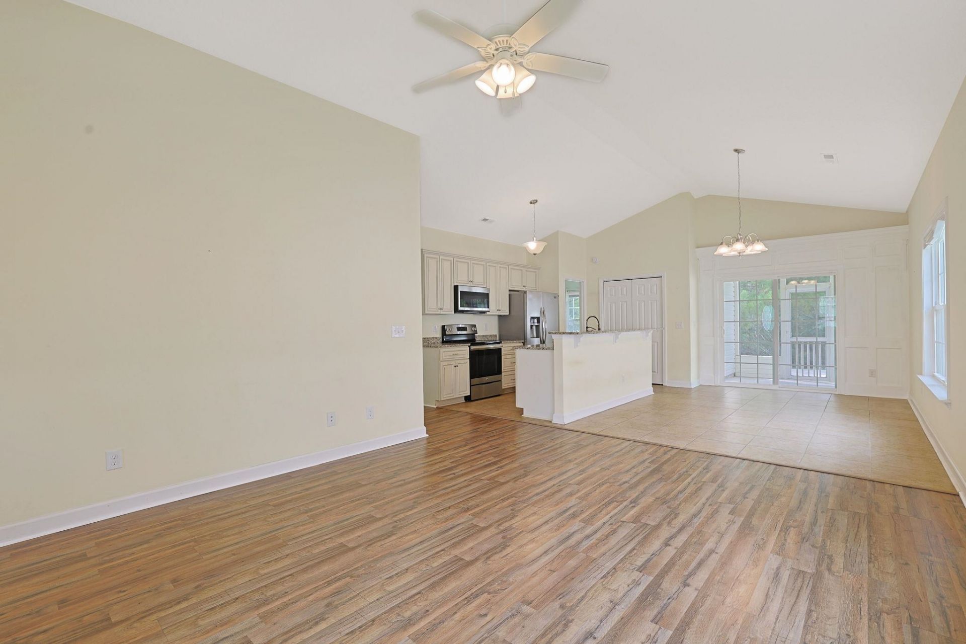 160 Palm Cove Circle Photo 4