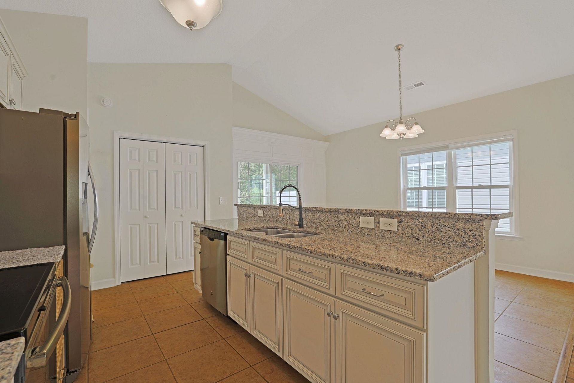 160 Palm Cove Circle Photo 9