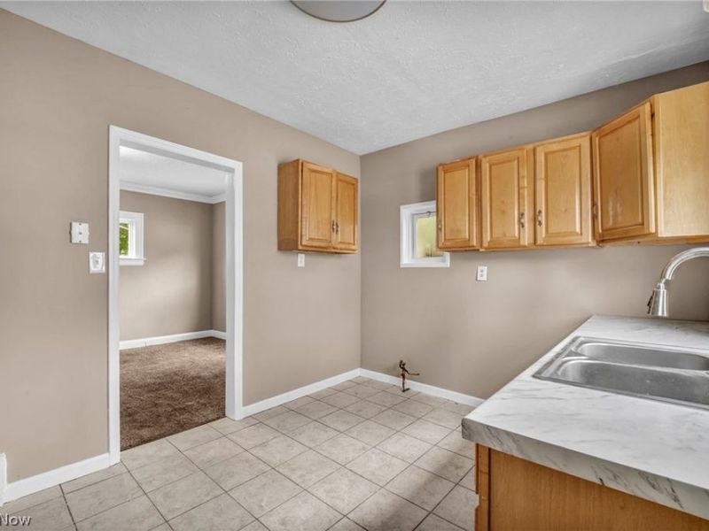 12801 Christine Avenue, Garfield Heights, OH 44105 Photo 13