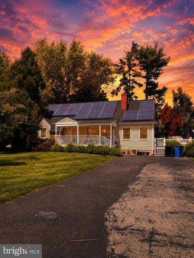 20 LAWNDALE DRIVE, YARDLEY, PA 19067