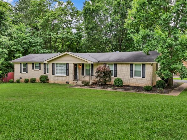 573 Chesterfield Dr , Clarksville, TN 37043