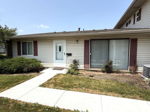 206 Barcliffe Lane , Unit 206, Schaumburg, IL 60194