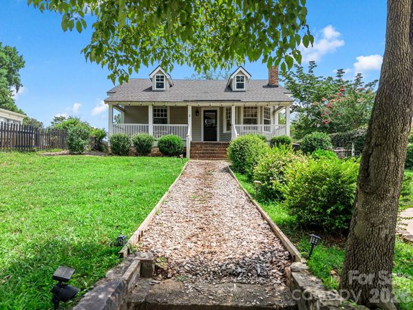 143 Broadway Avenue , Tryon, NC 28782