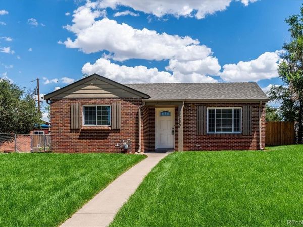 3230 Magnolia Street , Denver, CO 80207