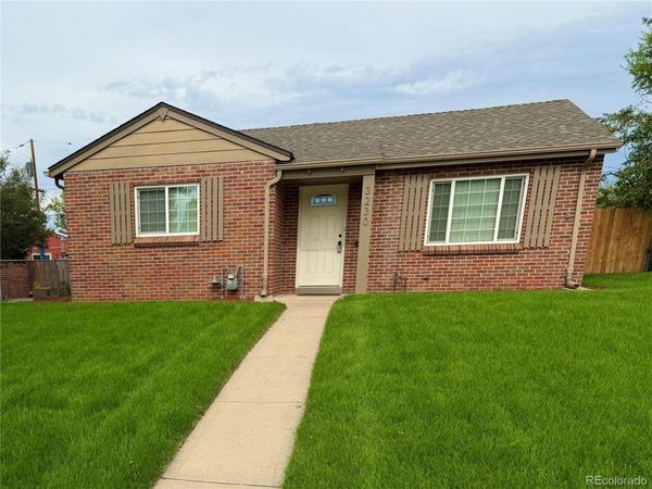 3230 Magnolia Street , Denver, CO 80207