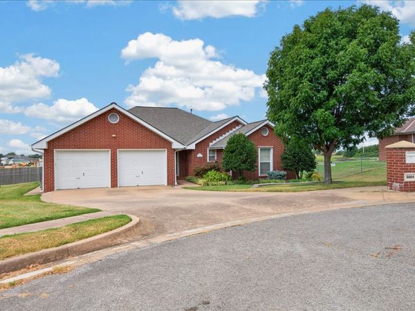 5604 Steeper Drive , Bartlesville, OK 74006