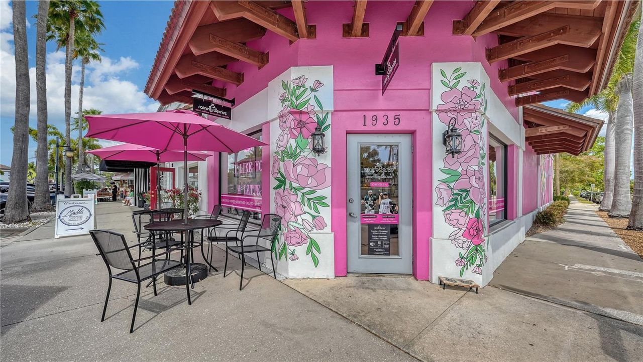 1749 Hillview Street, Unit 1, Sarasota, FL 34239 Photo