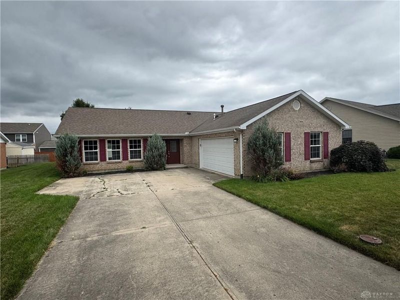 110 Brooke Woode Drive, Brookville, OH 45309 Photo 10