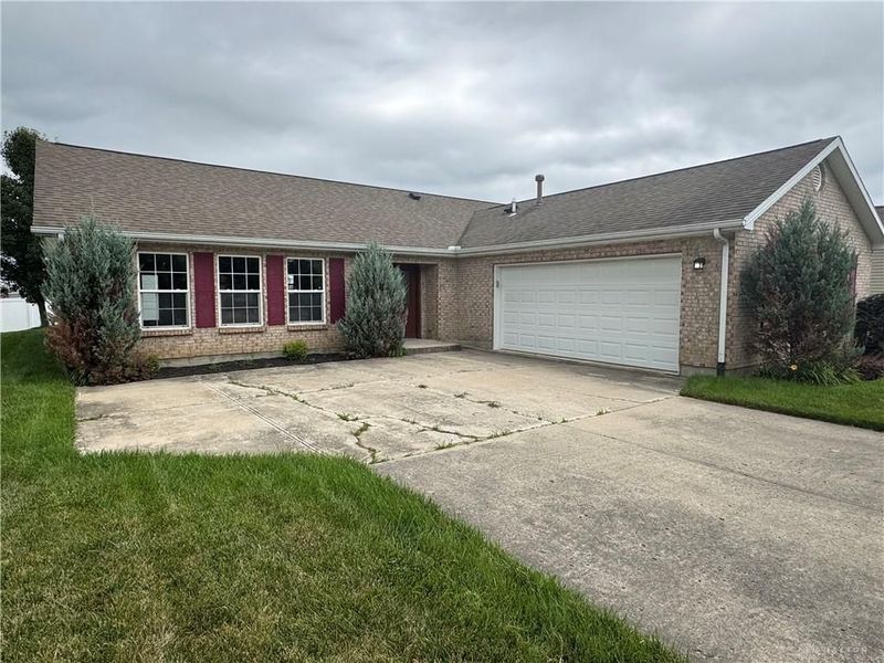 110 Brooke Woode Drive, Brookville, OH 45309 Photo 5