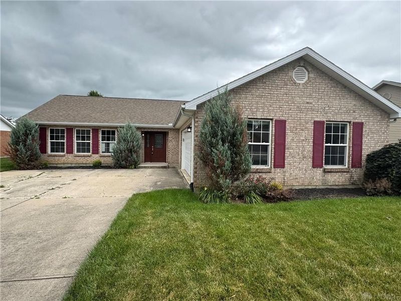 110 Brooke Woode Drive, Brookville, OH 45309 Photo 6