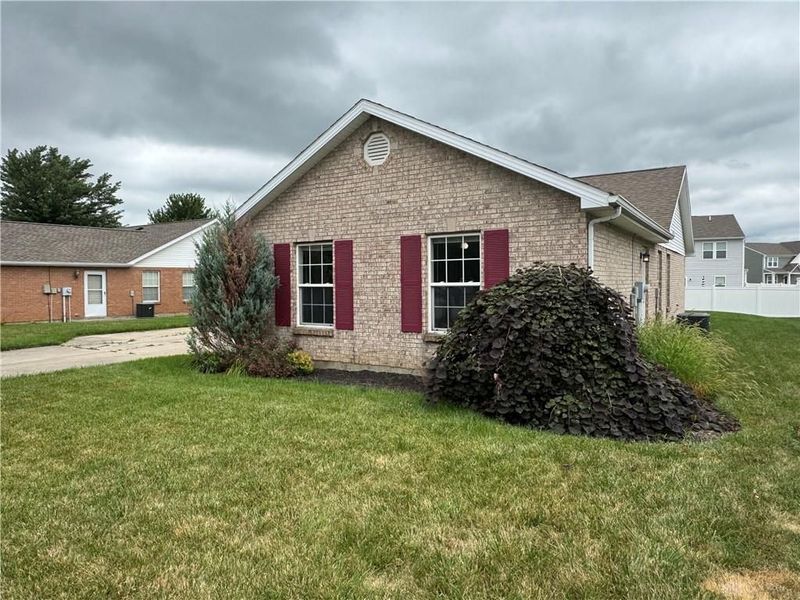 110 Brooke Woode Drive, Brookville, OH 45309 Photo 8