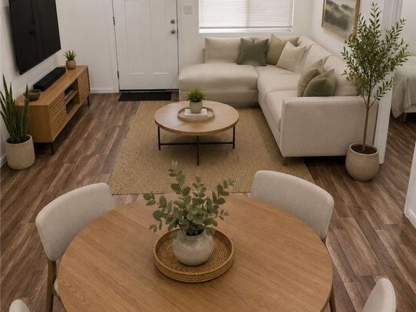 2458 Chestnut, Long Beach, CA 90806
