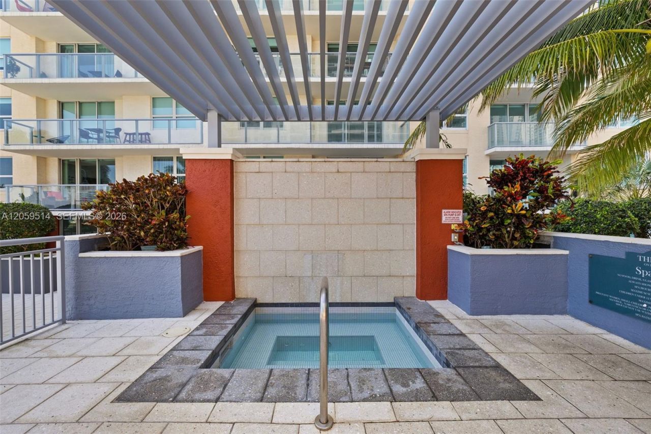 1155 Brickell Bay Dr , Unit 2005, Miami, FL 33131 Photo