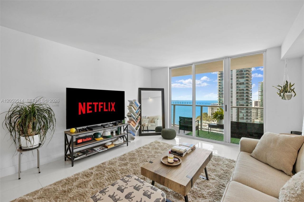 1155 Brickell Bay Dr , Unit 2005, Miami, FL 33131 Photo