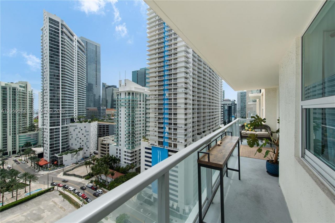 1155 Brickell Bay Dr , Unit 2005, Miami, FL 33131 Photo