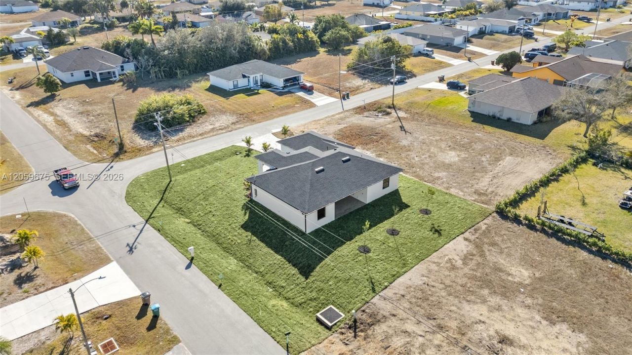 1430 6th Pl , Cape Coral, FL 33909 Photo