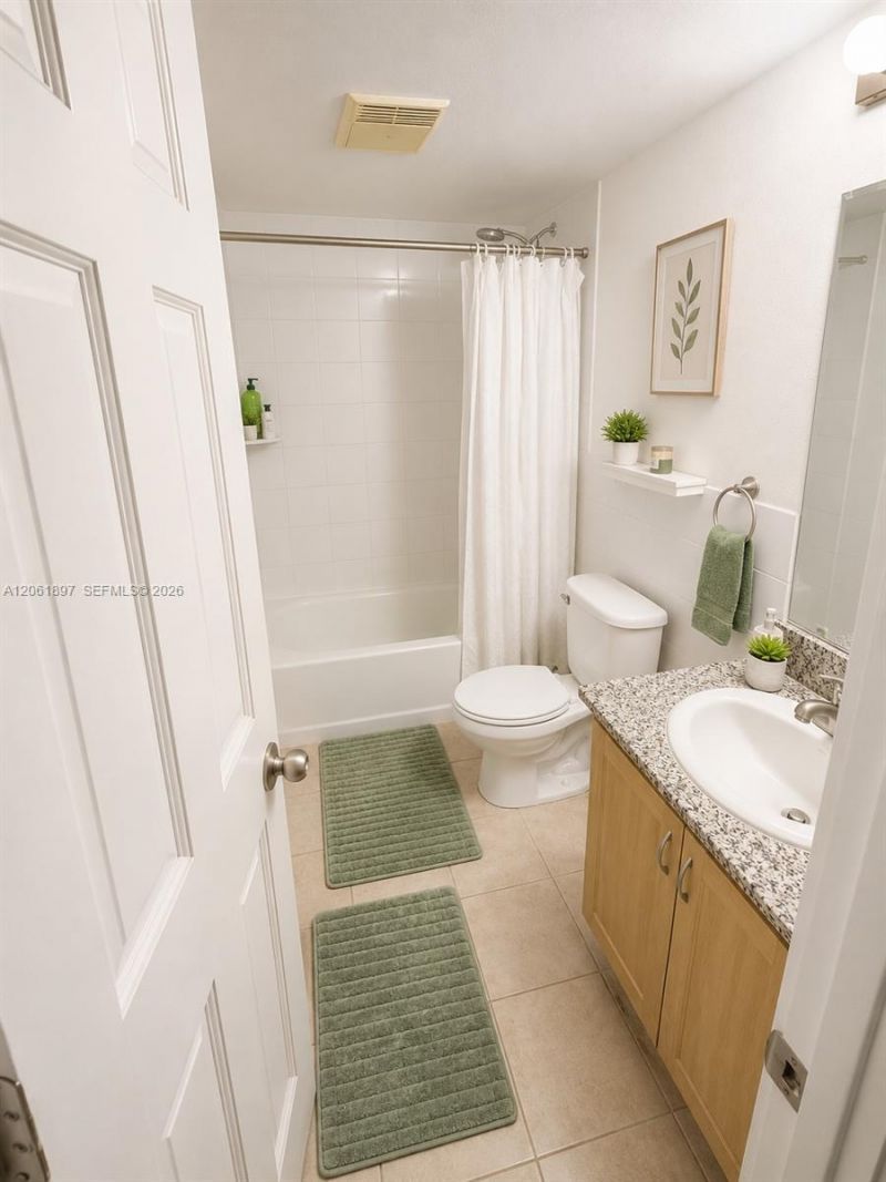 20381 NE 30th Ave, Unit 120-7, Aventura, FL 33180 Photo