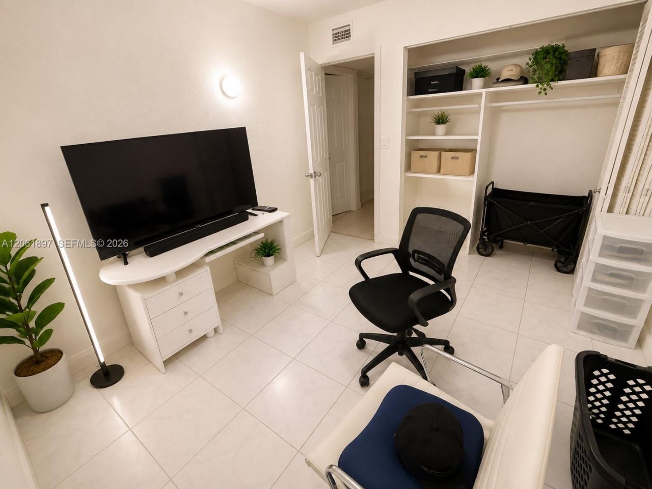 20381 NE 30th Ave, Unit 120-7, Aventura, FL 33180 Photo