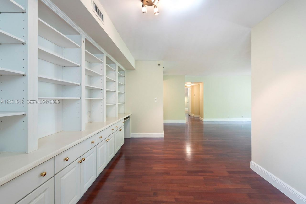 2000 Towerside Ter, Unit 312, Miami, FL 33138 Photo