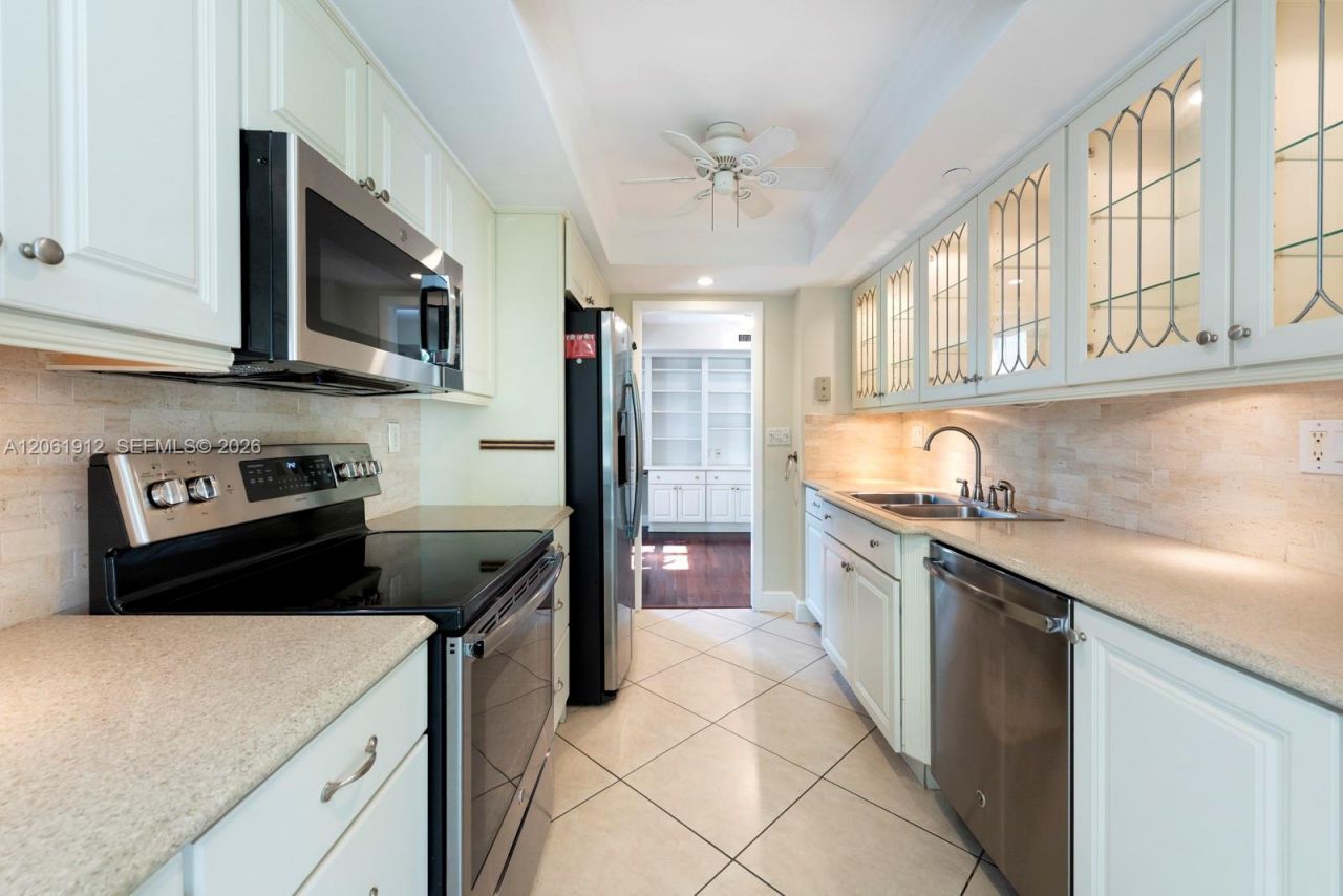 2000 Towerside Ter, Unit 312, Miami, FL 33138 Photo