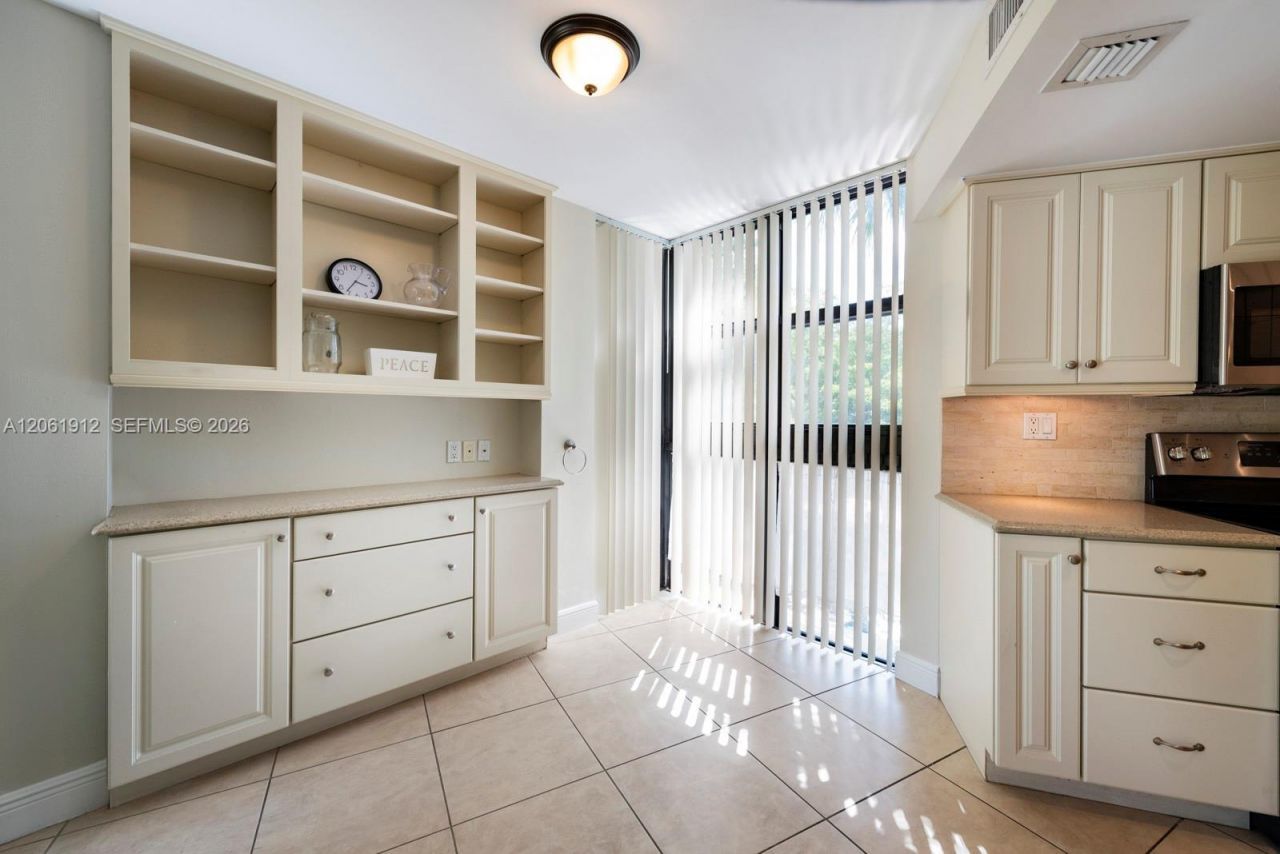 2000 Towerside Ter, Unit 312, Miami, FL 33138 Photo