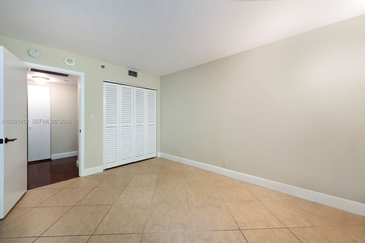 2000 Towerside Ter, Unit 312, Miami, FL 33138 Photo