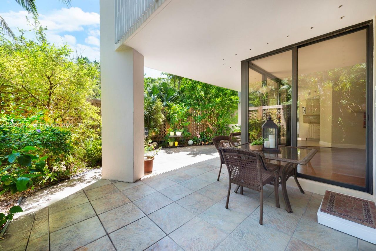 2000 Towerside Ter, Unit 312, Miami, FL 33138 Photo