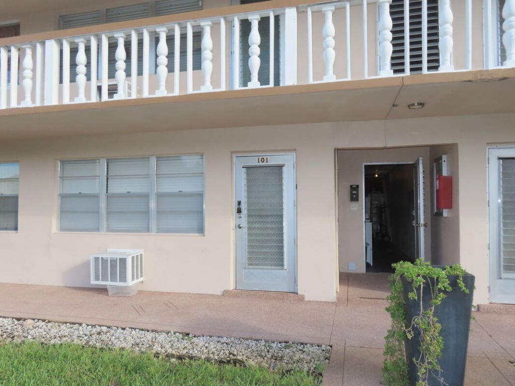 101 Hastings G, West Palm Beach, FL 33417 Photo