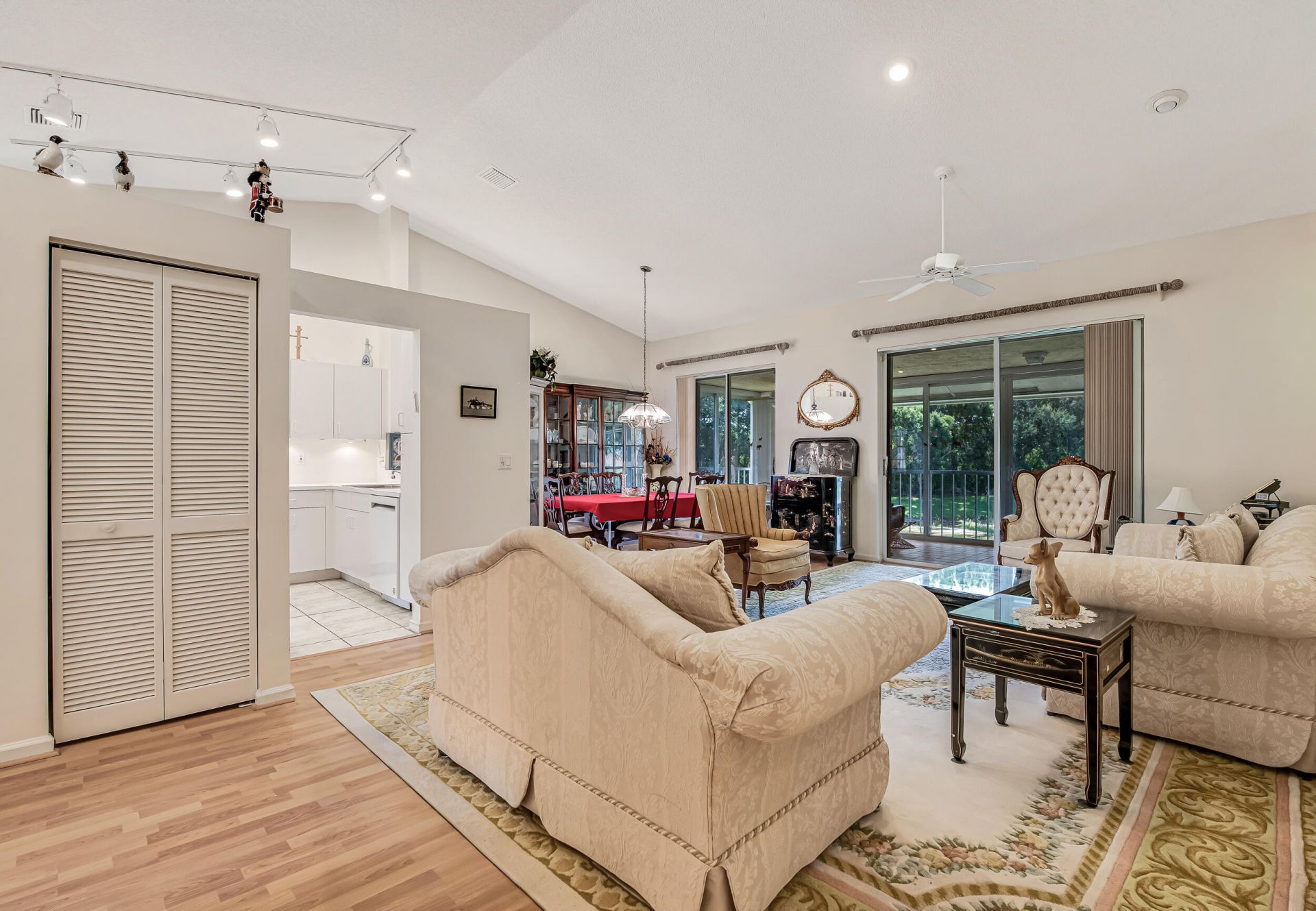 7027 Summer Tree Drive, Unit 201, Boynton Beach, FL 33437 Photo