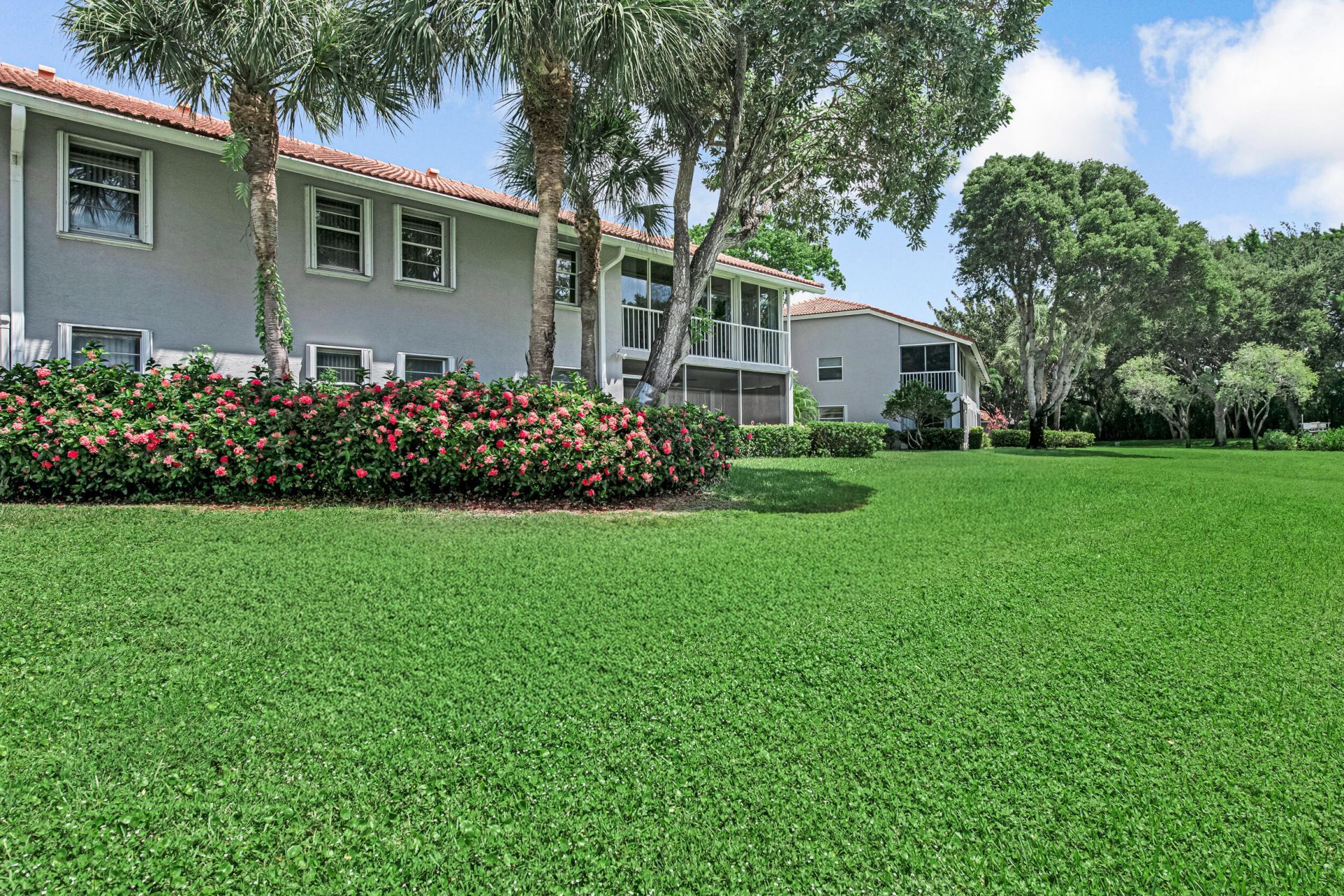 7027 Summer Tree Drive, Unit 201, Boynton Beach, FL 33437 Photo