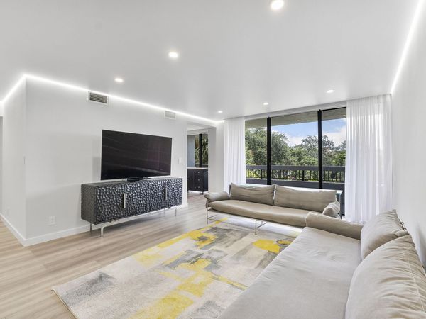 23200 Camino Del Mar, Unit 302, Boca Raton, FL 33433