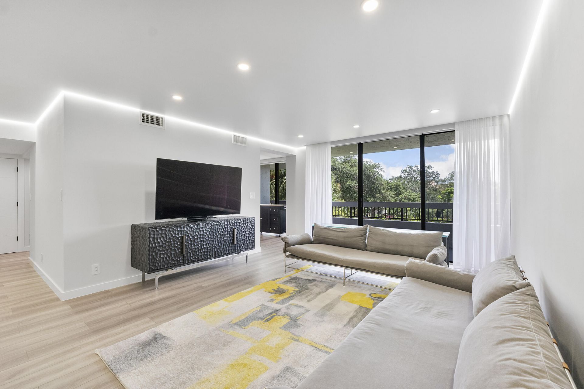 23200 Camino Del Mar, Unit 302, Boca Raton, FL 33433 Photo
