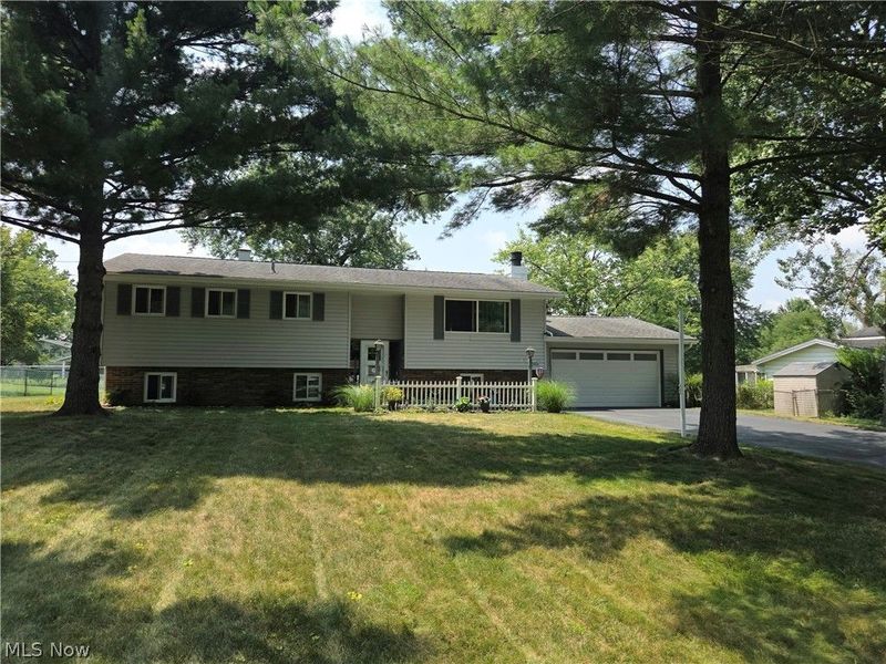 1000 Navajo Trail, Macedonia, OH 44056 Photo 1