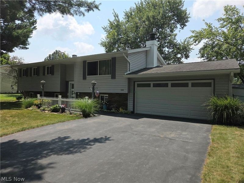 1000 Navajo Trail, Macedonia, OH 44056 Photo 3