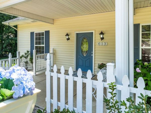 613 Mitchell Ave , Columbia, TN 38401