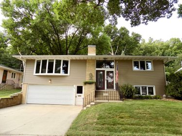 961 11 1/4 Street SW, Rochester, MN 55902