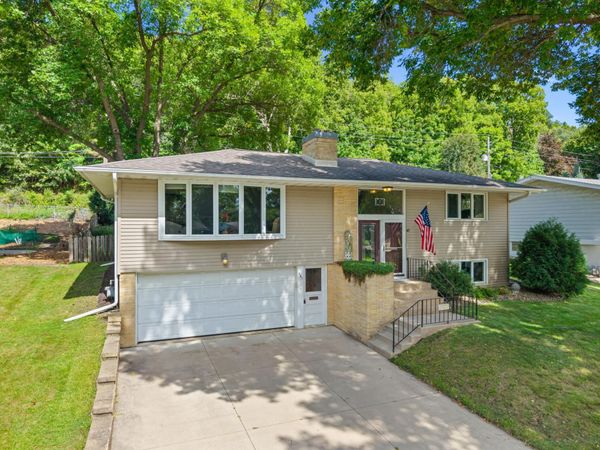 961 11 1/4 Street SW, Rochester, MN 55902