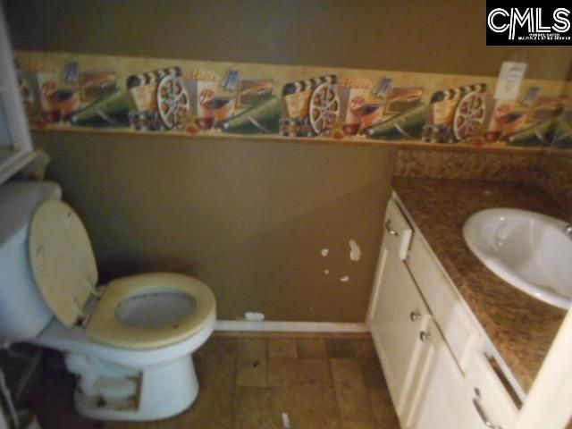 247 Thornhill Road  Photo 13