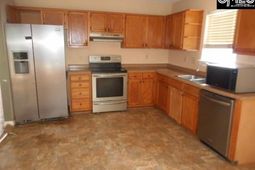 247 Thornhill Road  photo 4