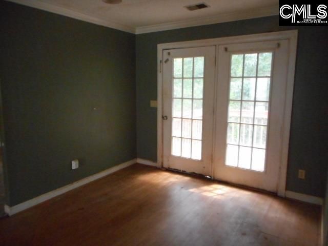 247 Thornhill Road  Photo 4
