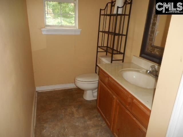 247 Thornhill Road  Photo 5