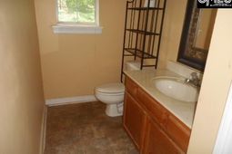 247 Thornhill Road  photo 4