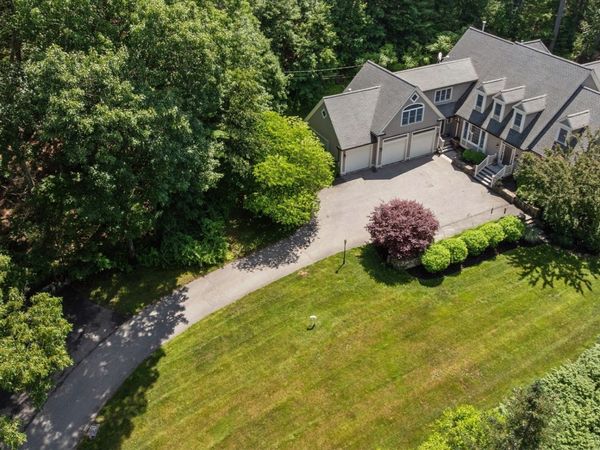 63 Old East St, Carlisle, MA 01741