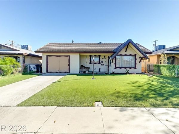 3701 E Carey Avenue, North Las Vegas, NV 89030