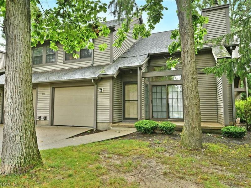 1283 Red Tail Hawk Court, Unit 3, Youngstown, OH 44512 Photo 2