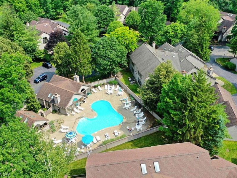 1283 Red Tail Hawk Court, Unit 3, Youngstown, OH 44512 Photo 4