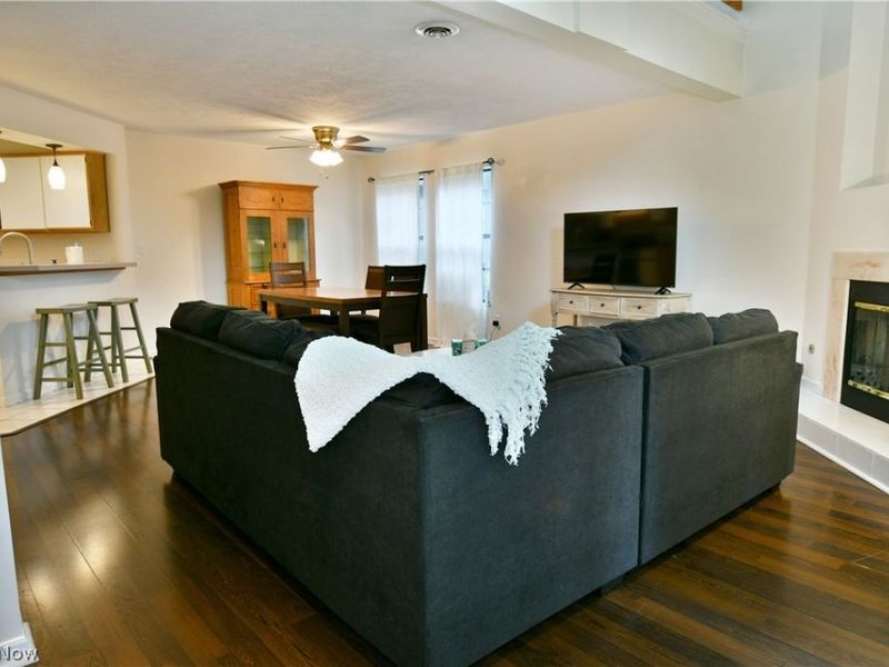 1283 Red Tail Hawk Court, Unit 3, Youngstown, OH 44512 Photo 6